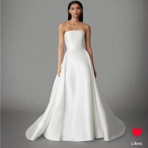 RESERVED!🎀ALLISON WEBB-SHERIDAN🎀Wedding Dress! No Longer Made! Never Worn!